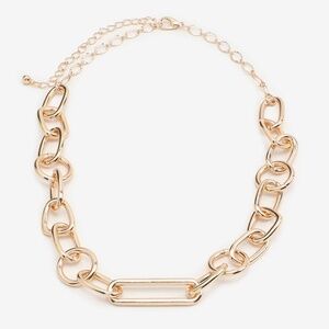 Uneven Chain Link Necklace